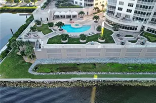 2110 W First St, Fort Myers, FL 33901 - Photo 27