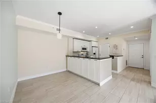 6300 Aragon Way, Fort Myers, FL 33966 - Photo 9