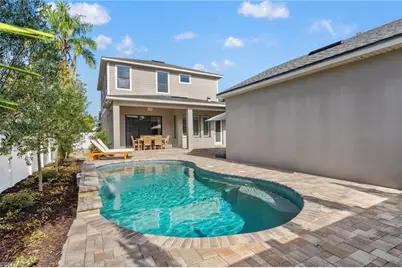 2152 Burlington Ave N, Saint Petersburg, FL 33713 - Photo 3