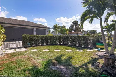 223 SE 17th St, Cape Coral, FL 33990 - Photo 39