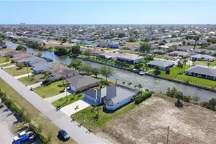 3318 SW 8th Pl, Cape Coral, FL 33914 - Photo 39