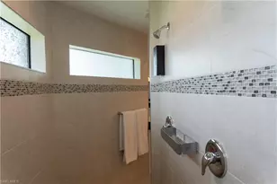 3318 SW 8th Pl, Cape Coral, FL 33914 - Photo 17