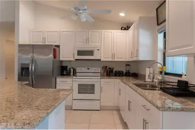 3318 SW 8th Pl, Cape Coral, FL 33914 - Photo 11