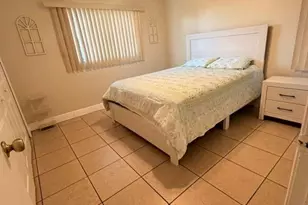 1126 SE 8th St, Cape Coral, FL 33990 - Photo 17