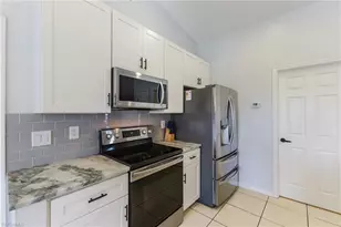 2705 SW 21st Pl, Cape Coral, FL 33914 - Photo 11