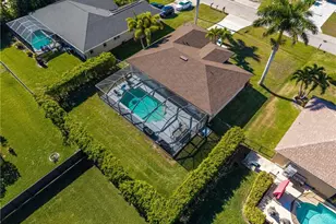 2705 SW 21st Pl, Cape Coral, FL 33914 - Photo 33