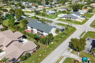 1126 SE 8th St, Cape Coral, FL 33990 - Photo 11