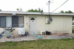 950 Lakeview Dr, North Fort Myers, FL 33903 - Photo 29