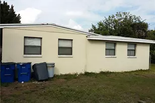 950 Lakeview Dr, North Fort Myers, FL 33903 - Photo 27