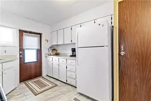 3310 Rainbow Ln, North Fort Myers, FL 33903 - Photo 5