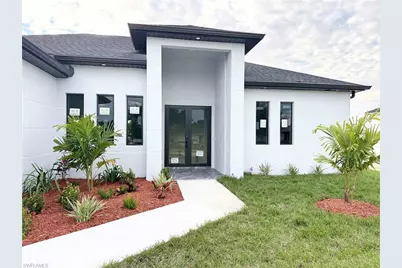 916 Nicholas Pkwy W, Cape Coral, FL 33991 - Photo 3