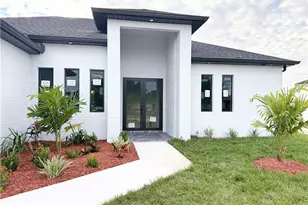 916 Nicholas Pkwy W, Cape Coral, FL 33991 - Photo 3