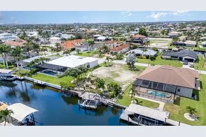 127 SW 52nd Ter, Cape Coral, FL 33914 - Photo 13