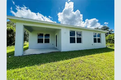 2812 49th St SW, Lehigh Acres, FL 33976 - Photo 5