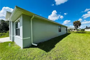 2812 49th St SW, Lehigh Acres, FL 33976 - Photo 3