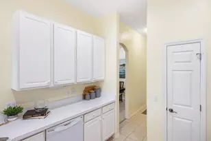 2076 Oxford Ridge Cir, Lehigh Acres, FL 33973 - Photo 31