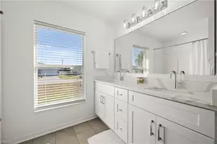 844 NE 6th Pl, Cape Coral, FL 33909 - Photo 21