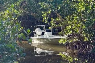 479 Lagoon Dr, Sanibel, FL 33957 - Photo 39