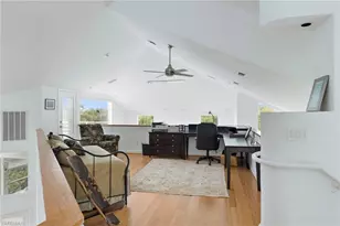 479 Lagoon Dr, Sanibel, FL 33957 - Photo 29