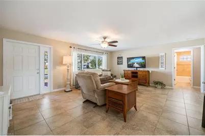 1914 SE 12th St, Cape Coral, FL 33990 - Photo 7