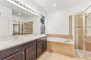 2664 Brightside Ct S, Cape Coral, FL 33991 - Photo 17