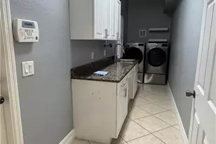 2506 SW 15th Pl, Cape Coral, FL 33914 - Photo 17