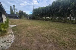 1012 SE 42nd Ln, Cape Coral, FL 33904 - Photo 15