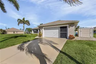 2525 NW 19th Pl, Cape Coral, FL 33993 - Photo 3