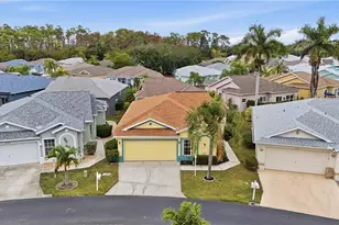 10711 Maui Cir, Estero, FL 33928 - Photo 33
