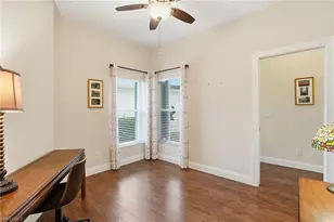 10711 Maui Cir, Estero, FL 33928 - Photo 23
