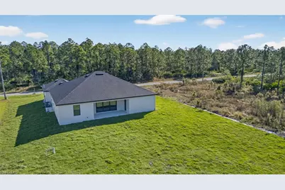 913 Oak Ave, Lehigh Acres, FL 33972 - Photo 37