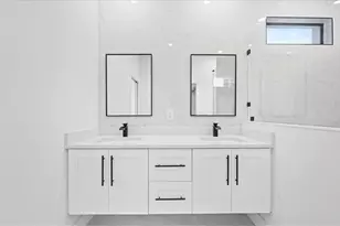 1612 NE 6th Pl, Cape Coral, FL 33909 - Photo 19