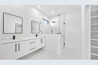 1612 NE 6th Pl, Cape Coral, FL 33909 - Photo 21