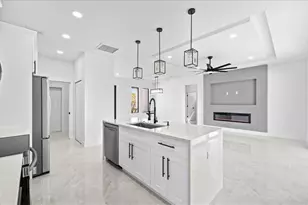 1612 NE 6th Pl, Cape Coral, FL 33909 - Photo 29