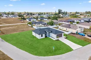 1612 NE 6th Pl, Cape Coral, FL 33909 - Photo 39