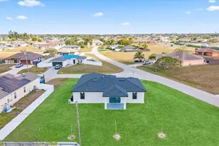 1612 NE 6th Pl, Cape Coral, FL 33909 - Photo 43