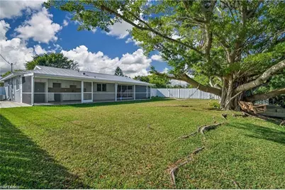 1521 SE 1st Ter, Cape Coral, FL 33990 - Photo 19