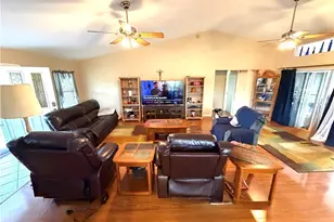 2800 Rustic Ln, North Fort Myers, FL 33917 - Photo 5