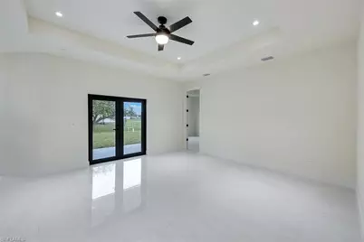 2212 NE 5th Pl, Cape Coral, FL 33909 - Photo 7