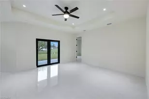 2212 NE 5th Pl, Cape Coral, FL 33909 - Photo 7