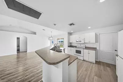 2009 NW 3rd Ave, Cape Coral, FL 33993 - Photo 21