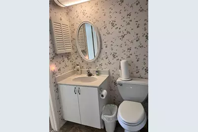 1700 Pine Valley Dr #204, Fort Myers, FL 33907 - Photo 11