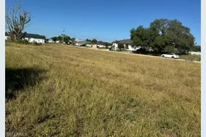 1024 NE 12th St, Cape Coral, FL 33909 - Photo 5