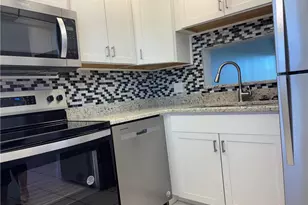 1624 Pine Valley Dr, Fort Myers, FL 33907 - Photo 15