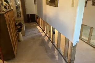 2201 Parkview Dr, Fort Myers, FL 33905 - Photo 9