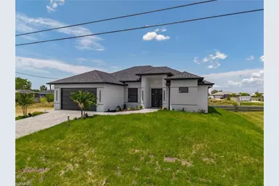 323 NE 19th Ter, Cape Coral, FL 33909 - Photo 3