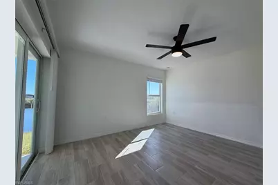 1018 Vogiantzis Pkwy, Cape Coral, FL 33909 - Photo 9