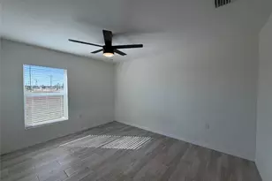 1018 Vogiantzis Pkwy, Cape Coral, FL 33909 - Photo 7