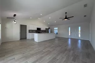 1018 Vogiantzis Pkwy, Cape Coral, FL 33909 - Photo 5