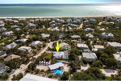 424 Lagoon Dr, Sanibel, FL 33957 - Photo 39